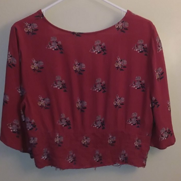 AE pink floral blouse - Picture 3 of 4